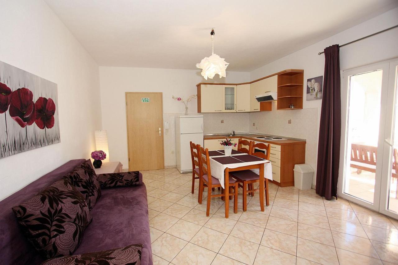 Apartments Mara Supetar Kültér fotó