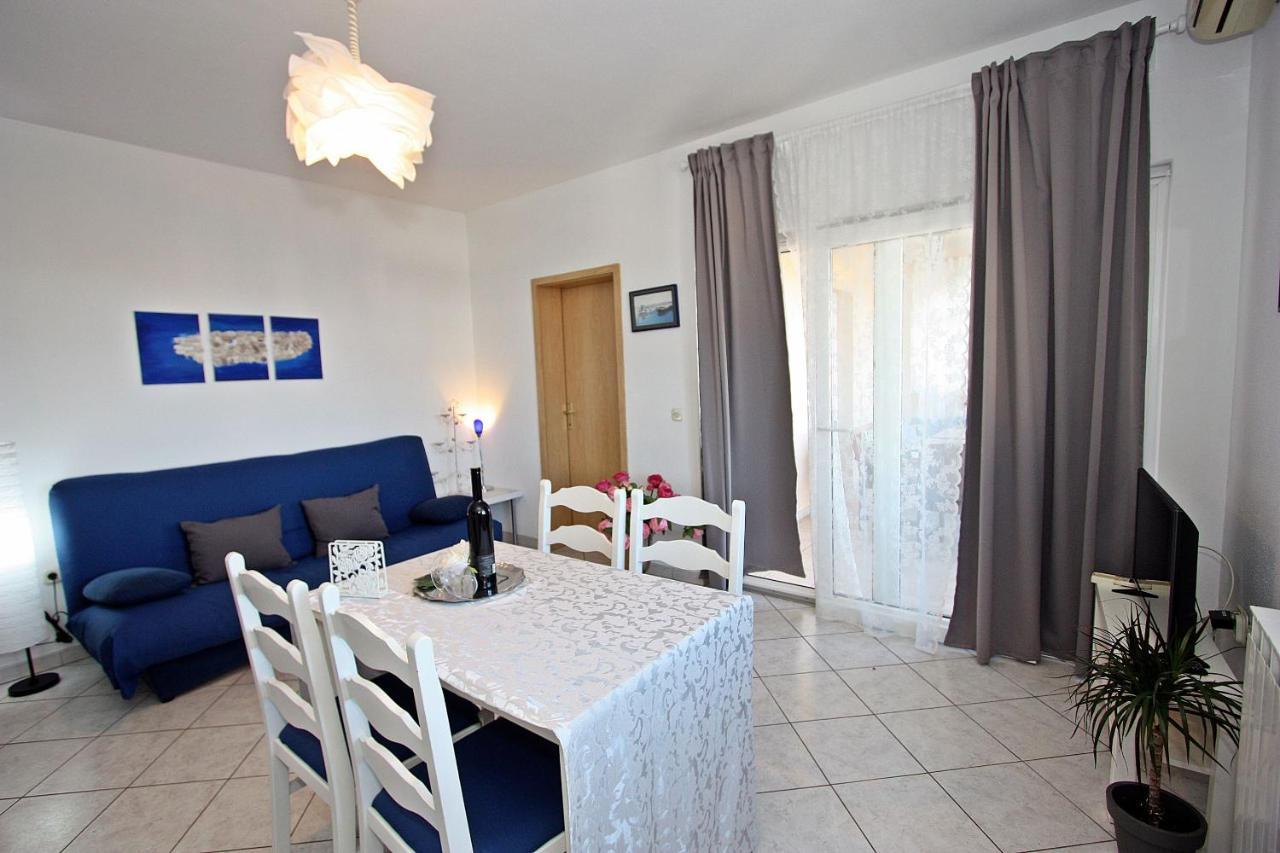 Apartments Mara Supetar Kültér fotó
